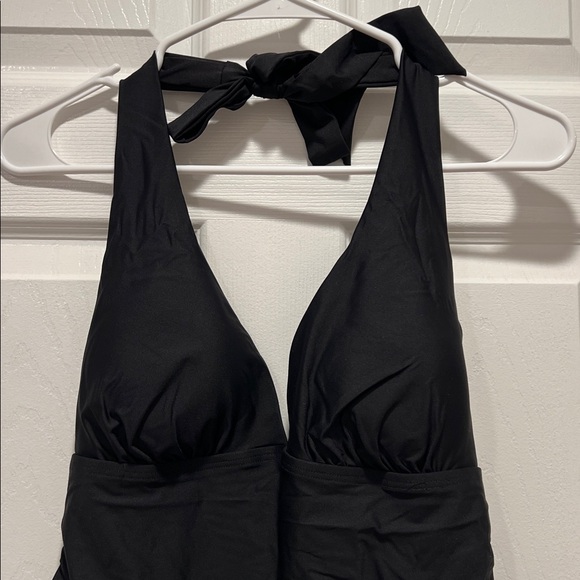 DKNY Black Halter One-Piece Swimsuit. NWT. Large - Picture 9 of 11